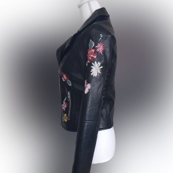 Romeo & Juliet Couture small Moto jacket black Faux Leather embroidered flowers - Picture 4 of 16